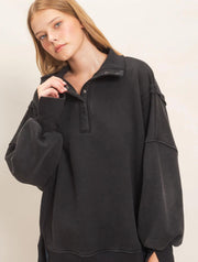 Mineral Wash Snap Collar Pullover in Black