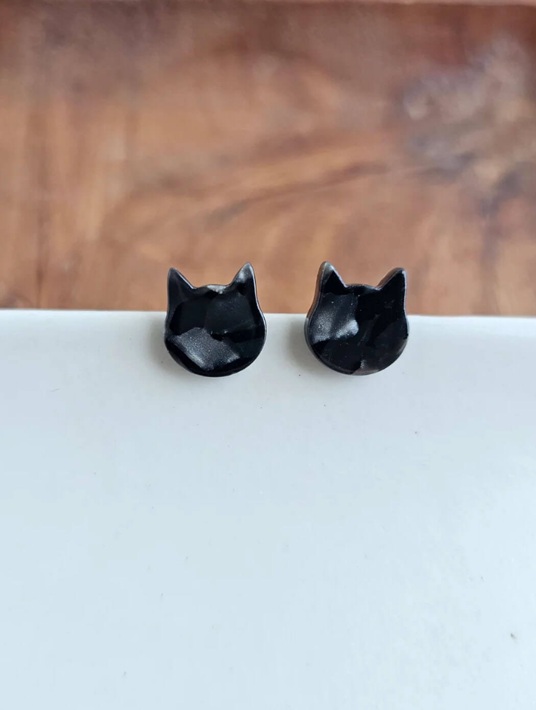 Cat Studs