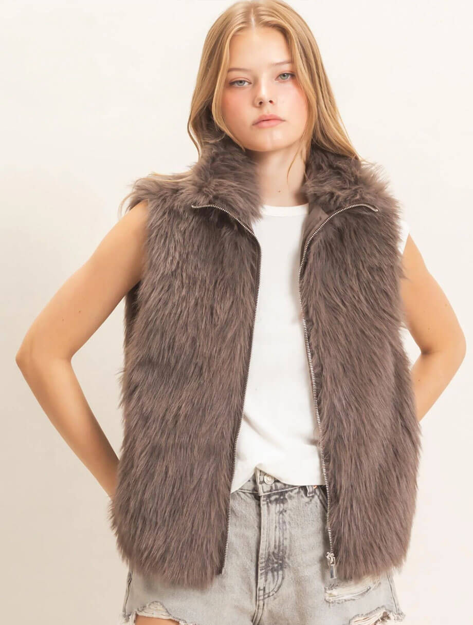 Faux Fur Zip-up Outerwear Vest in Brown