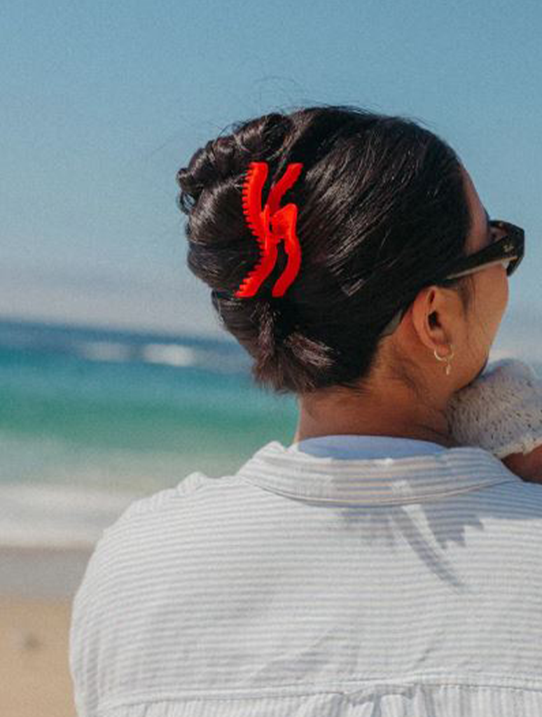 MIDIWAVY-RED_KAXI-1_5e009ef2-9b90-4929-b16d-3d91598f80bd