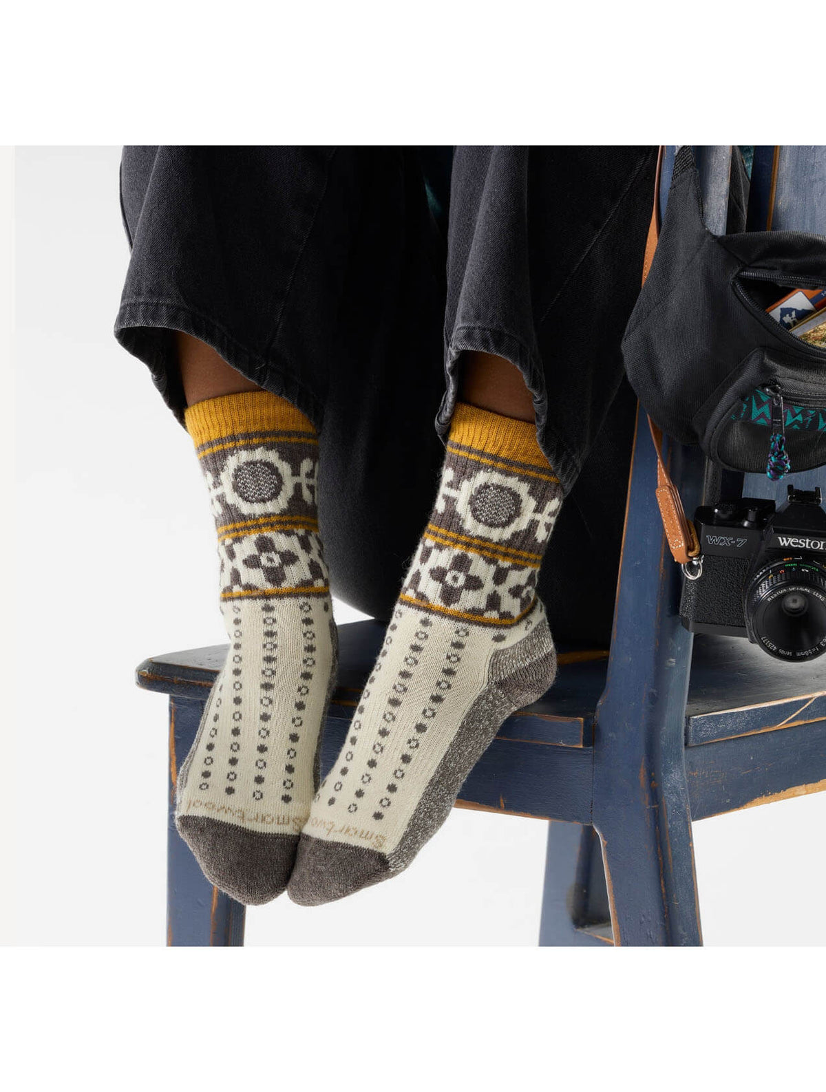 Everyday Cozy Retro Sunflower Crew Socks