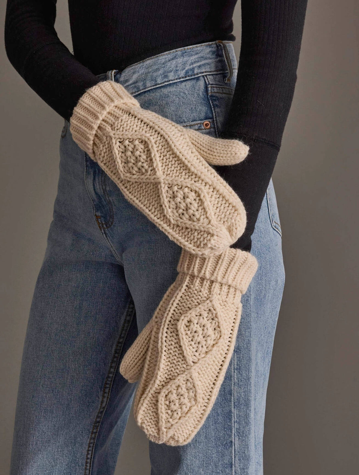 Cable Knit Mittens