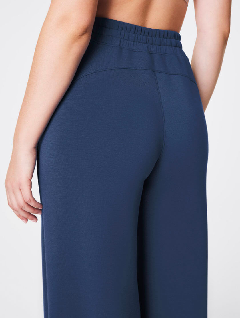 Spanx AirEssentials Wide Leg Pant