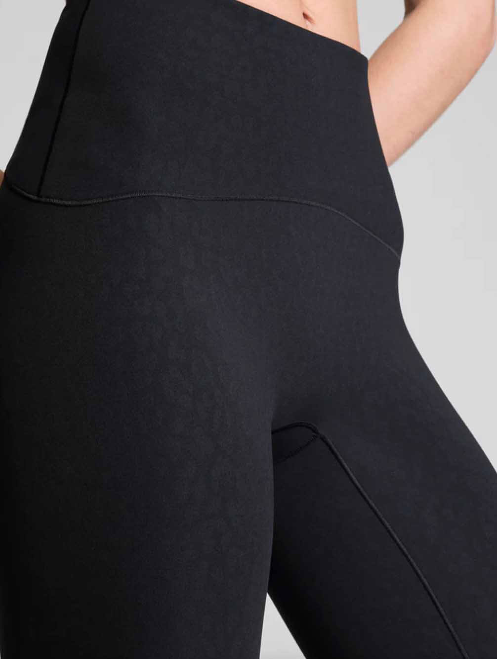 Spanx SPANXshape Booty Boost Embossed Leopard Print 7/8 Leggings