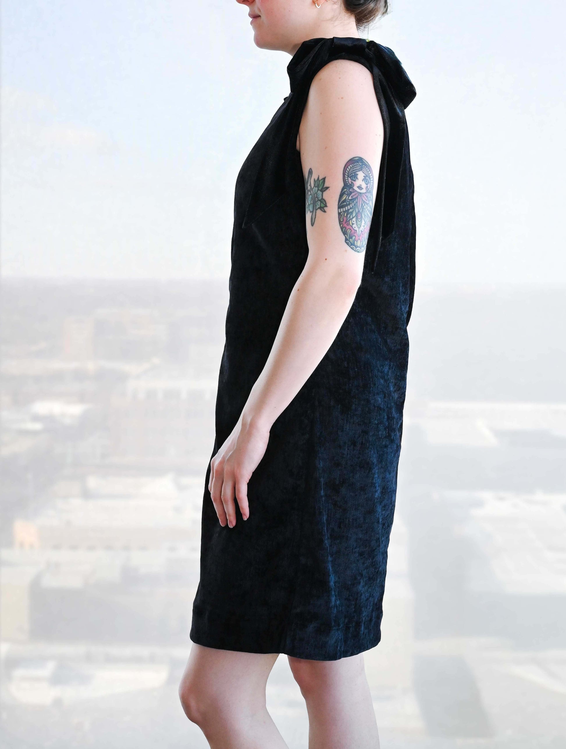 Velvet Sleeveless Dress With Bow Detail