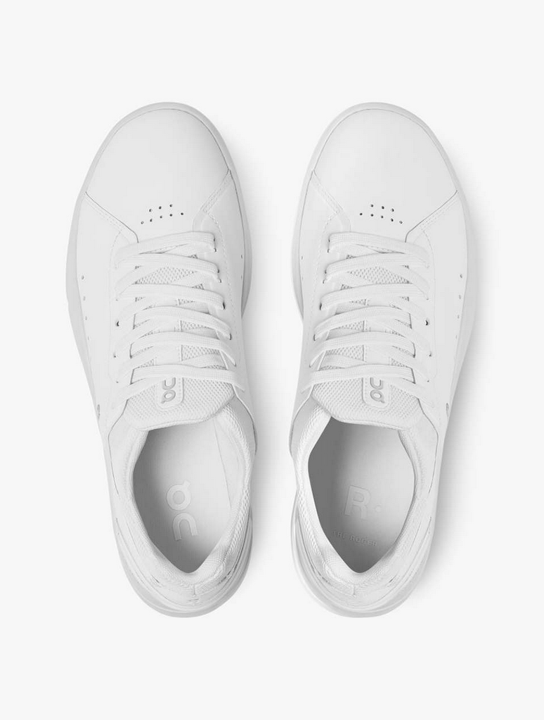 On Running The Roger Advantage Sneaker in White