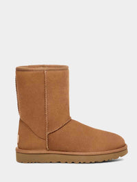 UGG Classic Short II Boot in Chestnut